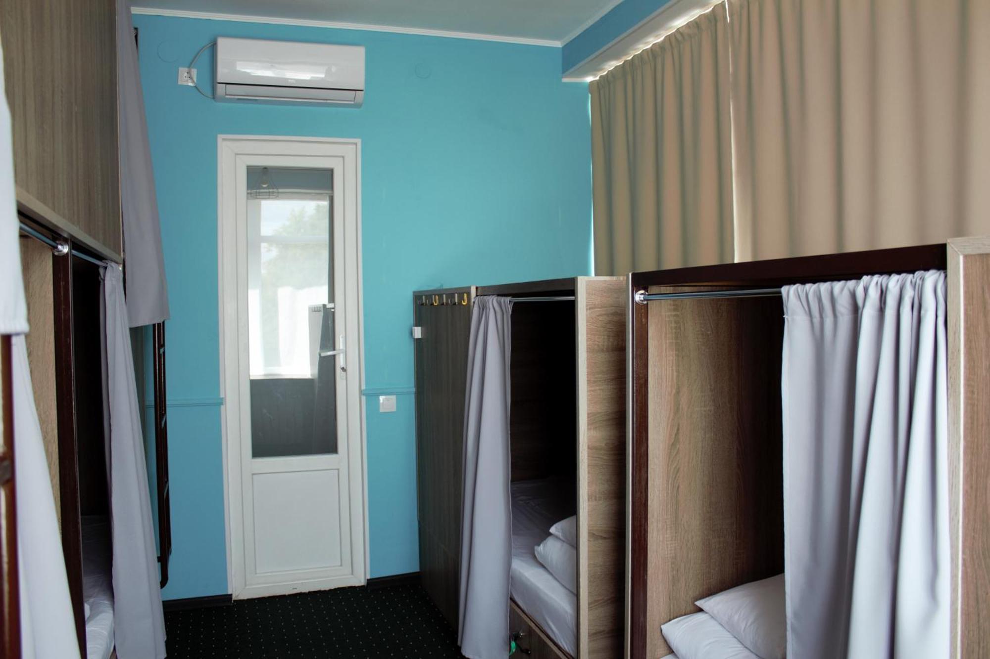 All Eyes Hostel Kamianets-Podilskyi Exterior photo
